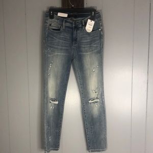 Designer jeans by Judy Blue Los Angeles relaxed fit
